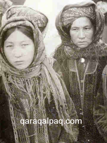 Qaraqalpaq women with oramal and kerchiefs