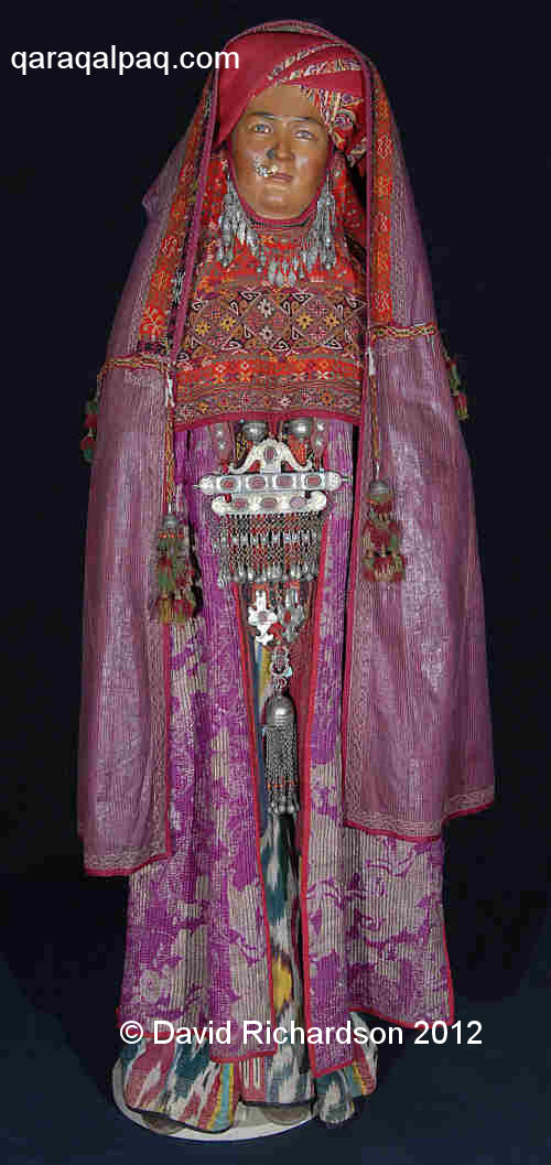 Qaraqalpaq bride in her qizil kiymeshek