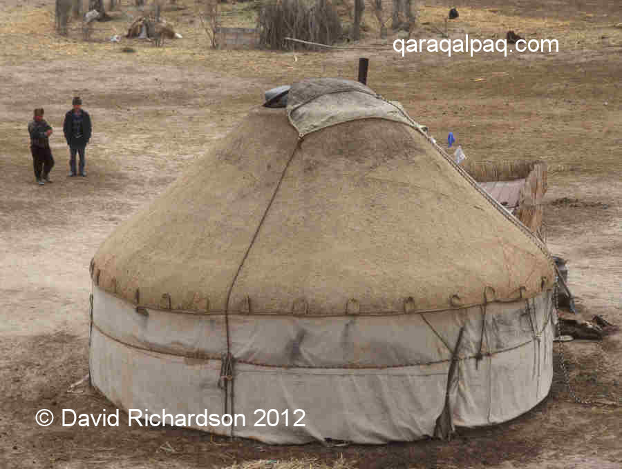 Qazaq yurt in the Aral delta, 2003