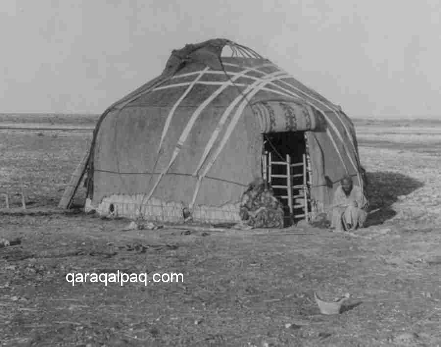 Kyrgyz Yurt on the Golodnaya Steppe, ca 1910