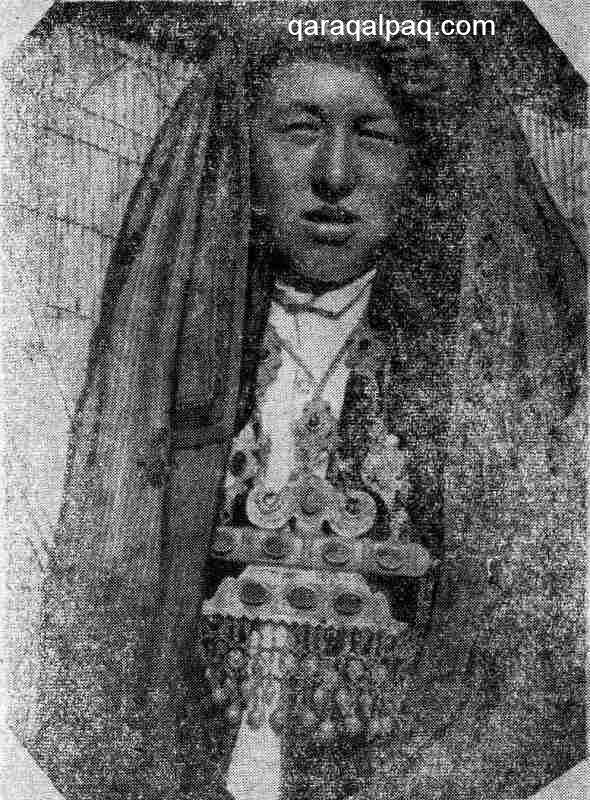 Woman with ha'ykel 1946