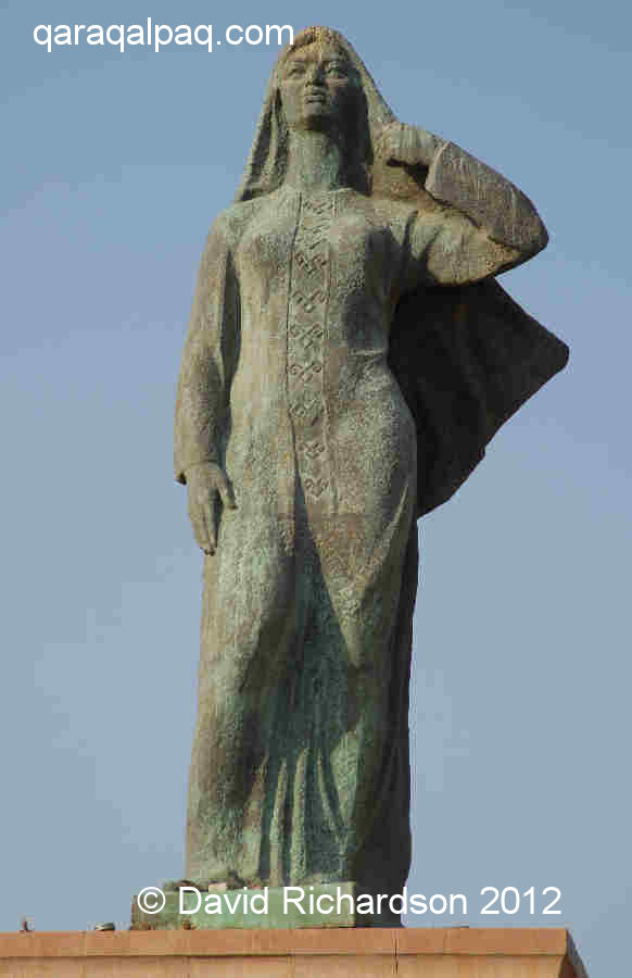 Statue of a Qaraqalpaq Woman